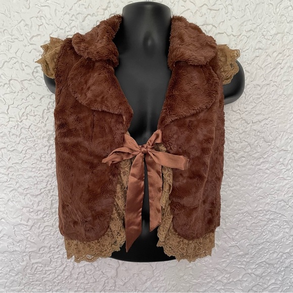 Faux Fur Vest One Size - Picture 2 of 6
